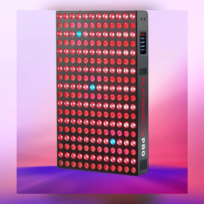 PlatinumLED BIOMAX PRO Midi red light therapy panel